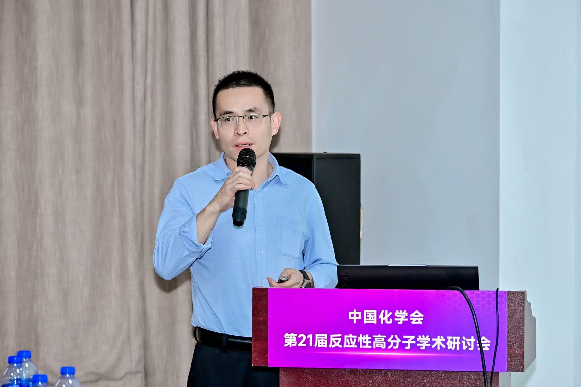 王宁.jpg 王宁.jpg